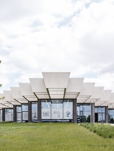 Halftime, Adidas' hovedkontor i den tyske by Herzogenaurach, er tegnet af Cobe. I projektet var det afgørende, at byggeriet blev fleksibelt.