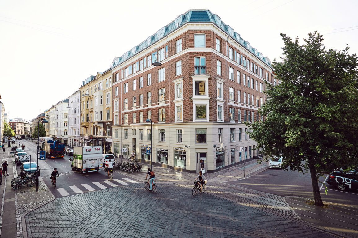 Du kan sikre sundt indeklima i en bæredygtig bolig og tilmed spare penge med Ventilationsfinduer fra Horn Group.