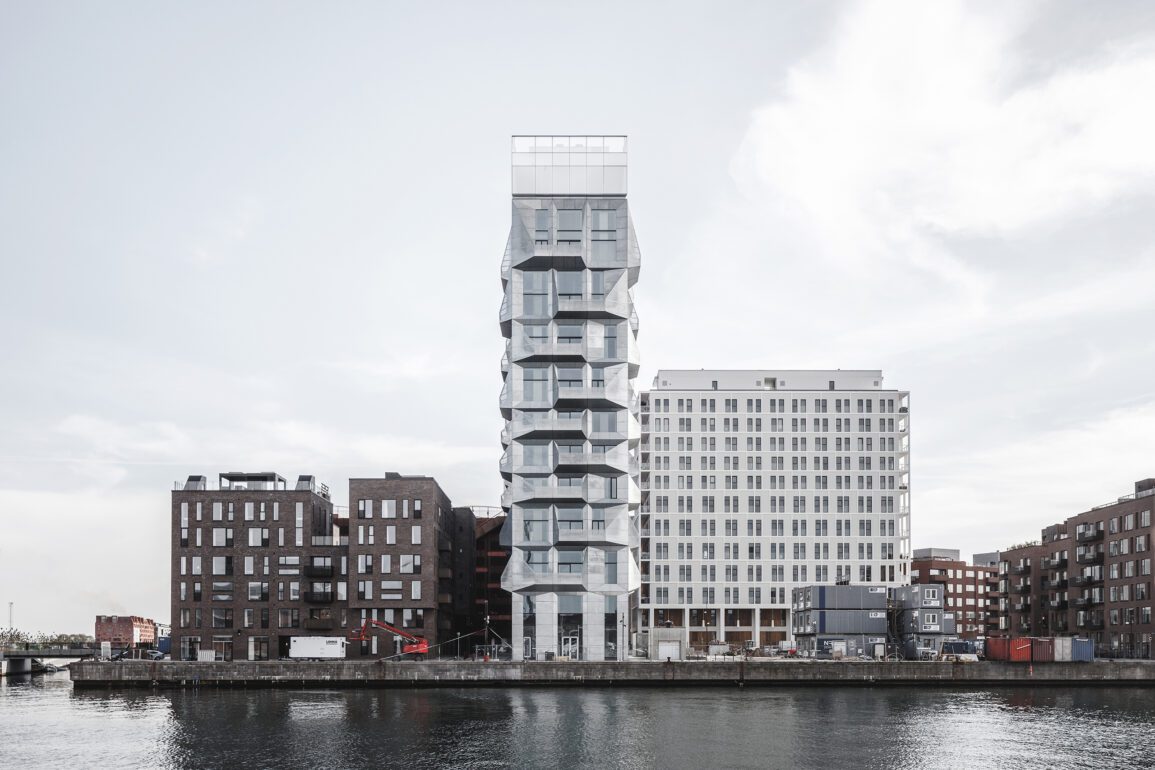 Om 40 år er det nye Nordhavn alt andet end et forladt industriområde, og vil emme af liv med plads til 40.000 beboere og arbejdspladser.