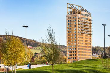 Læs et interview med Hjalte Bengtsson fra Sweco, der taler om brandsikring og træbyggeri på Build in Wood.