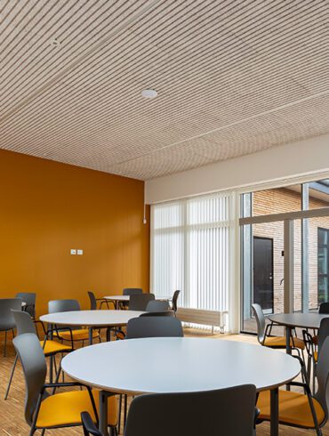 Loftet der forener akustik og ventilation